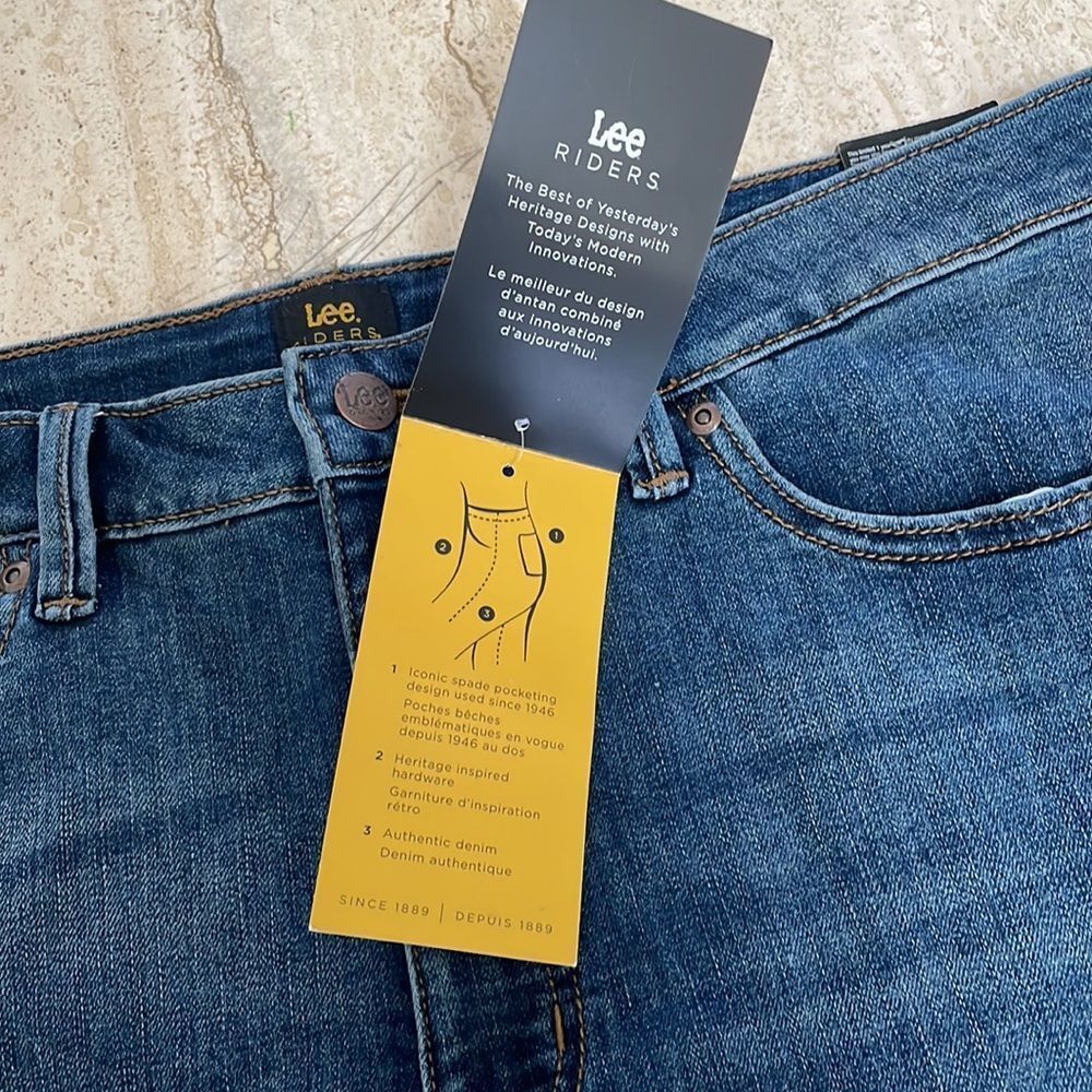 NWT Bermuda Slim Fit High Rise Lee Riders - Picture 2 of 3